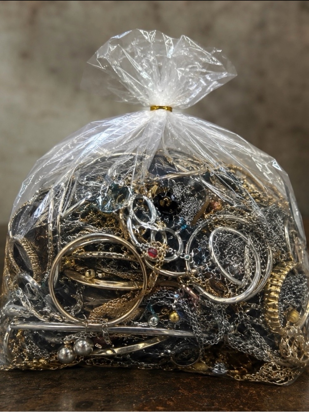 3 lb Tangled Jewelry Lot | Unsearched Mystery Treasure Hunt Reseller Gold Silver - Picture 5 of 16